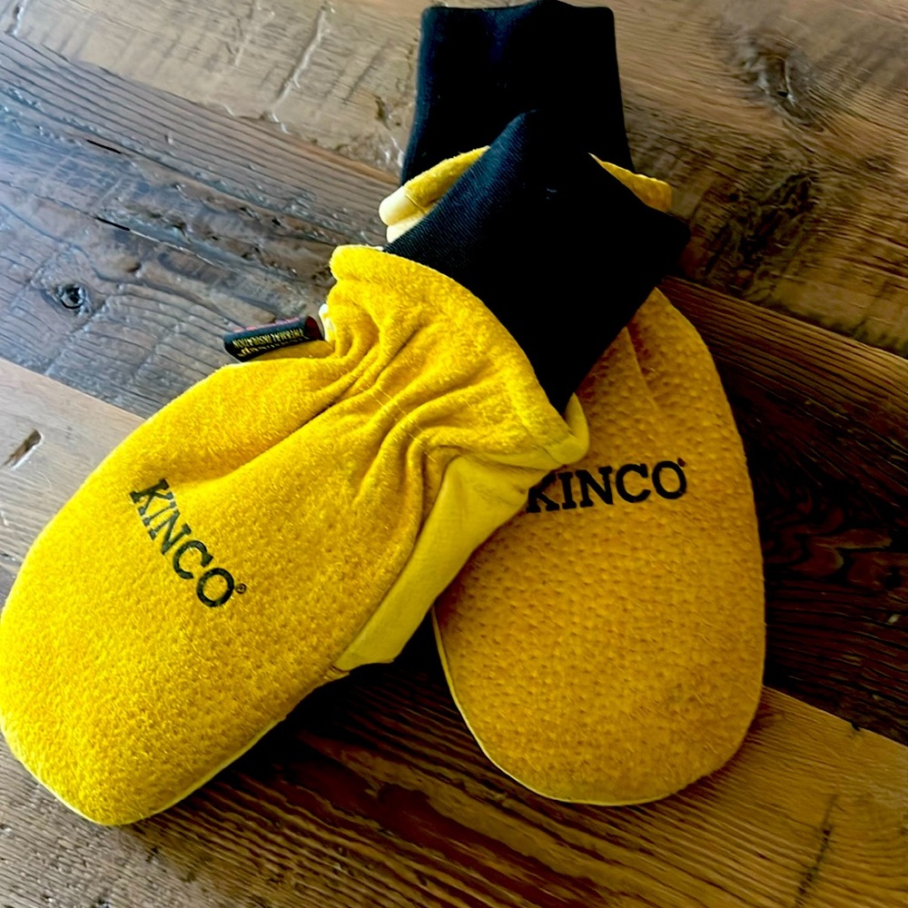 COPY - Kinco Snowboarding Suede Thermal Gloves